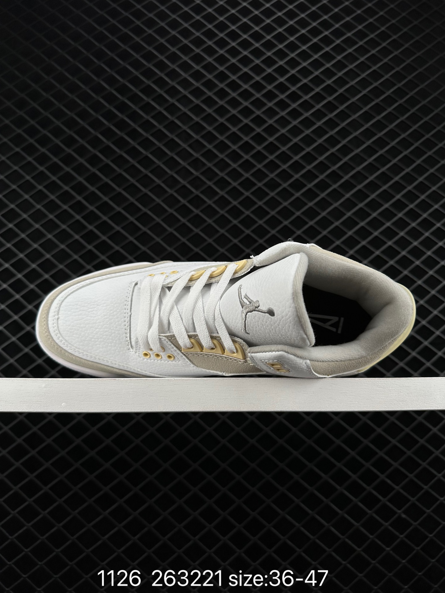 Nike Air Jordan 3 RetroDesert Cement